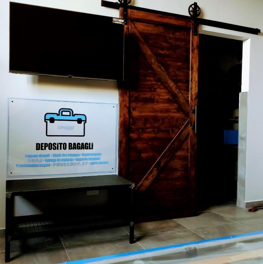 Garage47 Storica Officina Meccanica Loft B&B In ปีเอนซา ภายนอก รูปภาพ